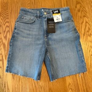 Women's Size 2 Lee High Rise Relaxed Fit Jean Shorts - Smoke Screen - NWT